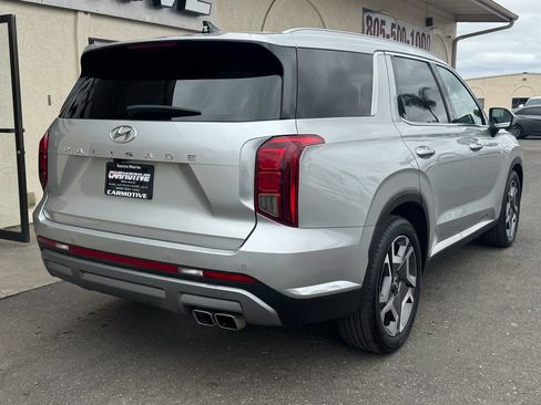 Used 2024 Hyundai Palisade Limited FWD image 4