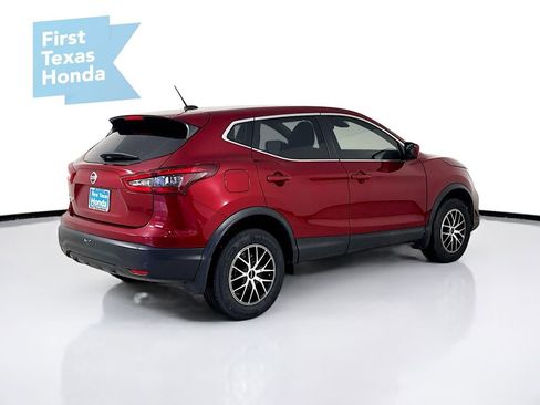 Used 2020 Nissan Rogue Sport S image 7