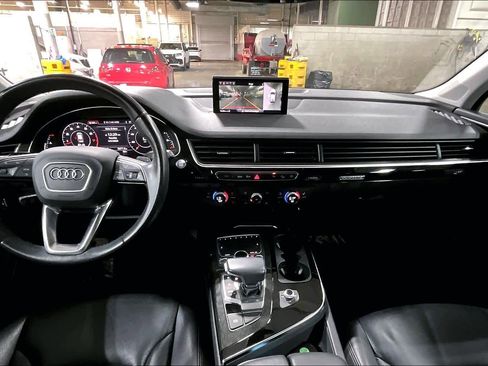 Used 2019 Audi Q7 3.0T Premium Plus AWD/4WD image 16