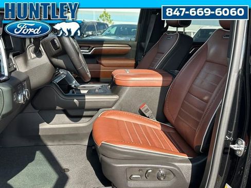 Used 2024 GMC Sierra 3500 Denali Ultimate image 15