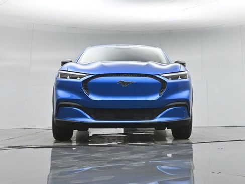 Certified 2025 Ford Mustang Mach-E Select RWD image 46