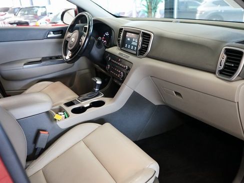 Used 2017 Kia Sportage EX image 40