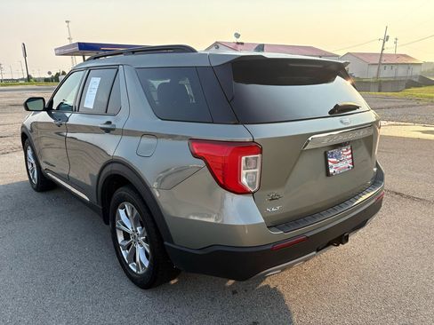 Used 2020 Ford Explorer XLT w/ Equipment Group 202A AWD/4WD image 5