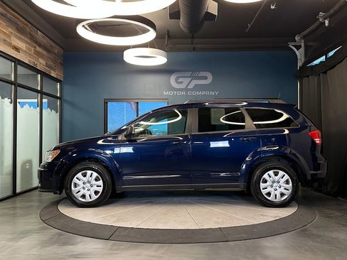 Used 2020 Dodge Journey SE FWD image 6