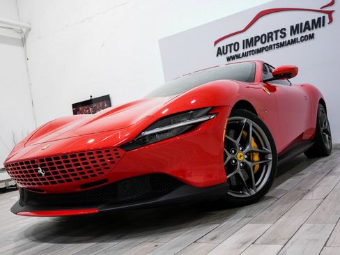 Used 2023 Ferrari Roma image 2