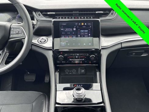 Used 2023 Jeep Grand Cherokee Altitude AWD/4WD image 29