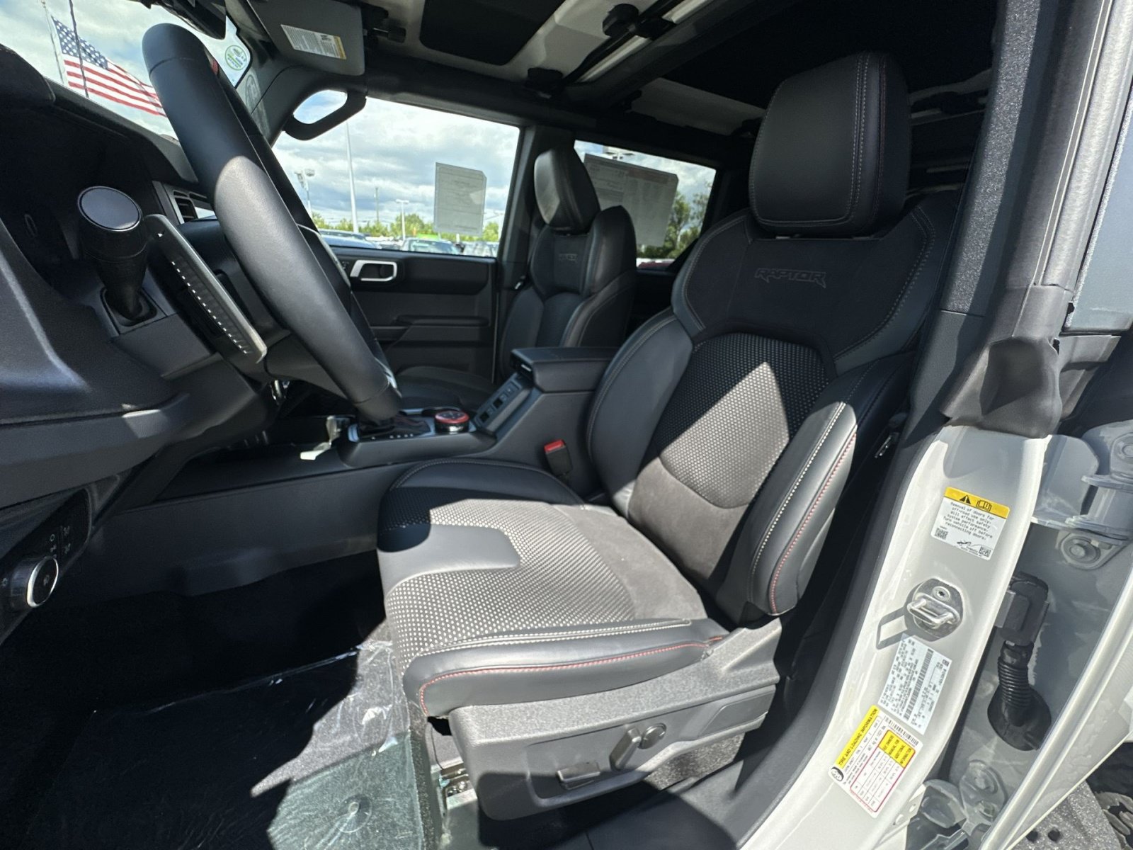 New 2026 Ford Bronco Raptor w/ Interior Carbon Fiber Pack AWD/4WD image 21