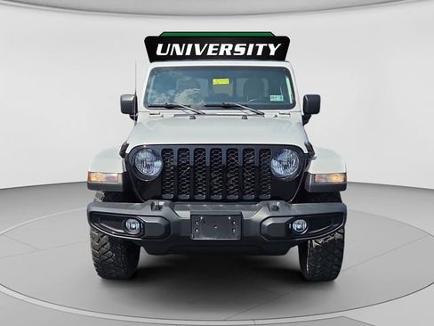 Used 2021 Jeep Gladiator Sport AWD/4WD image 8