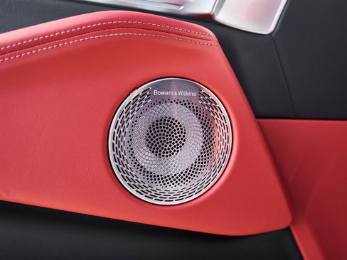 Used 2025 BMW XM image 36