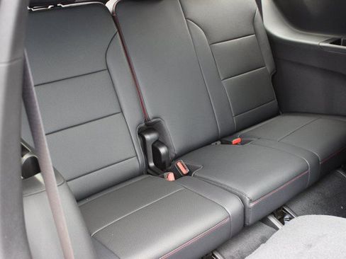 Used 2026 Chevrolet Traverse RS w/ LPO, Floor Liner Package AWD/4WD image 17