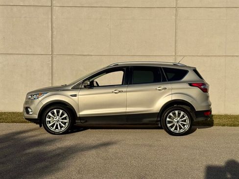 Used 2017 Ford Escape Titanium AWD/4WD image 6