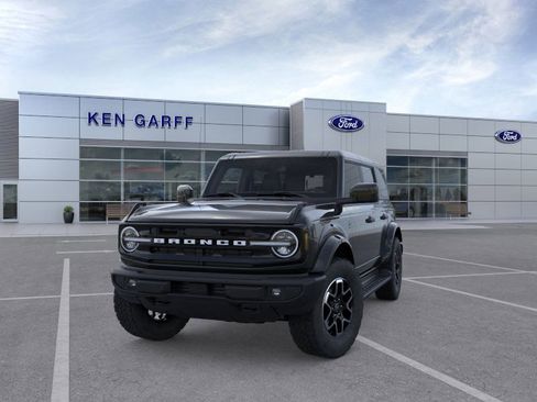 New 2026 Ford Bronco Outer Banks image 2