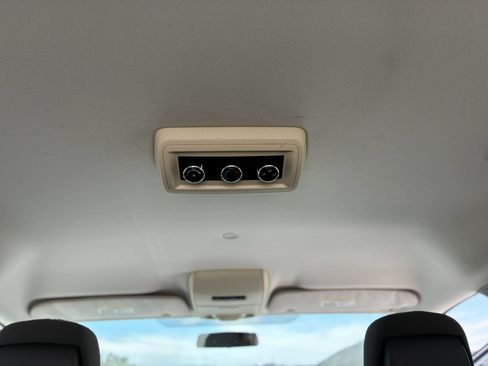 Used 2010 Dodge Grand Caravan Hero w/ Popular Equipment Group FWD image 31