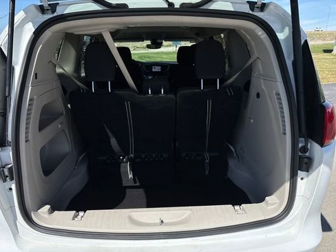 Used 2023 Chrysler Voyager LX FWD image 26