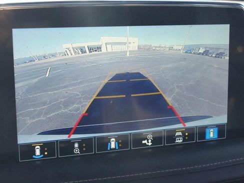 Used 2021 Chevrolet Tahoe Premier w/ Premium Package image 7