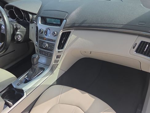 Used 2011 Cadillac CTS Coupe RWD image 13
