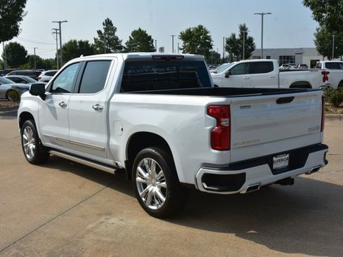New 2026 Chevrolet Silverado 1500 High Country w/ High Country Premium Package AWD/4WD image 9