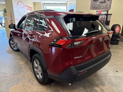 Used 2023 Toyota RAV4 XLE w/ Convenience Package image 8