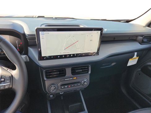 New 2025 Ford Maverick Lariat w/ Black Appearance Package image 19