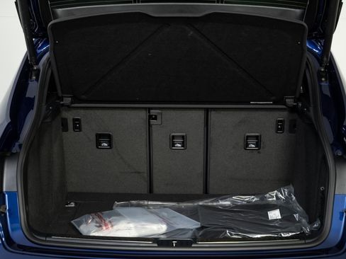 New 2026 Porsche Macan image 31