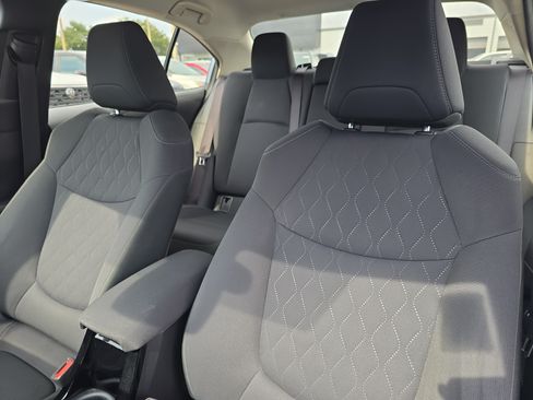 Used 2022 Toyota Corolla LE FWD image 21