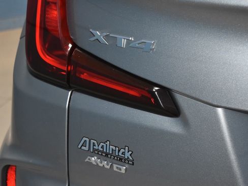 Used 2024 Cadillac XT4 Premium Luxury image 31