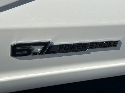 New 2026 Ford F250 Lariat w/ FX4 Off-Road Package image 17