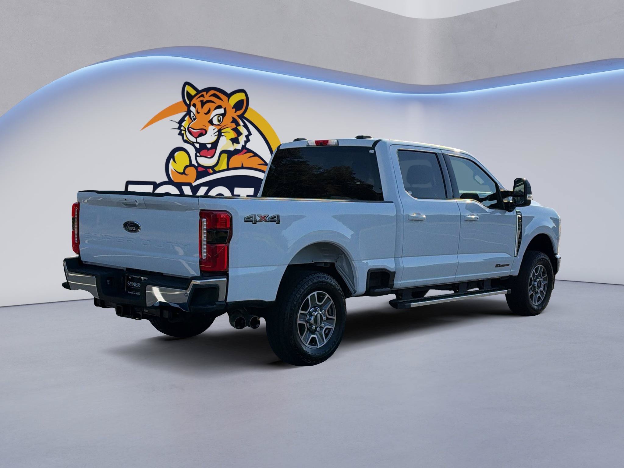 Used 2026 Ford F250 Lariat AWD/4WD image 4