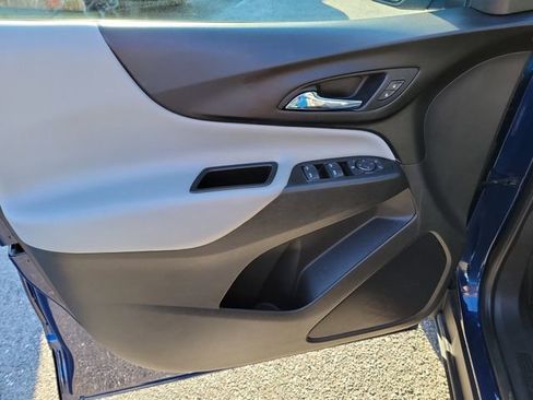 Certified 2022 Chevrolet Equinox LS w/ LS Convenience Package image 18