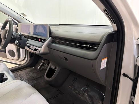 Used 2024 Hyundai Ioniq 5 Limited AWD/4WD image 27