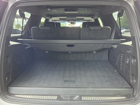 Certified 2018 Cadillac Escalade ESV Platinum RWD image 16