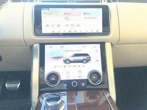 Used 2021 Land Rover Range Rover Westminster Edition image 12