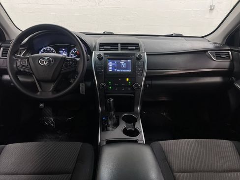 Used 2016 Toyota Camry LE FWD image 12