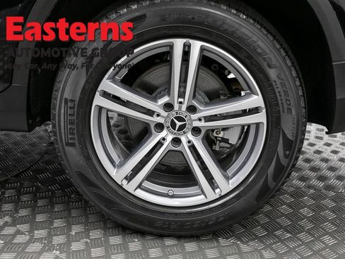 Used 2022 Mercedes-Benz GLC 300 4MATIC w/ Premium Package Lite image 34