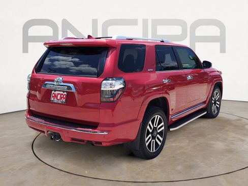 Used 2022 Toyota 4Runner Limited AWD/4WD image 10