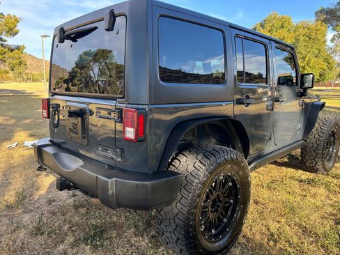 Used 2017 Jeep Wrangler Unlimited Sport w/ Quick Order Package 24S image 6