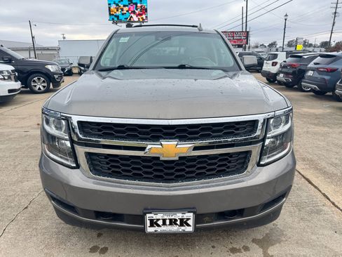 Used 2019 Chevrolet Suburban LT w/ Max Trailering Package image 8