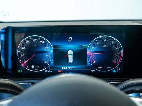 Used 2026 Mercedes-Benz GLB 250 4MATIC image 16