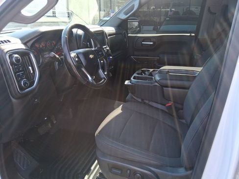 Used 2022 Chevrolet Silverado 1500 LT AWD/4WD image 11