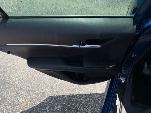 Used 2023 Toyota Camry LE image 19