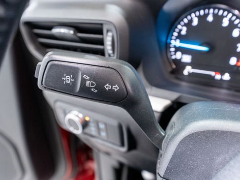 Used 2020 Ford Explorer XLT w/ Comfort Package image 27