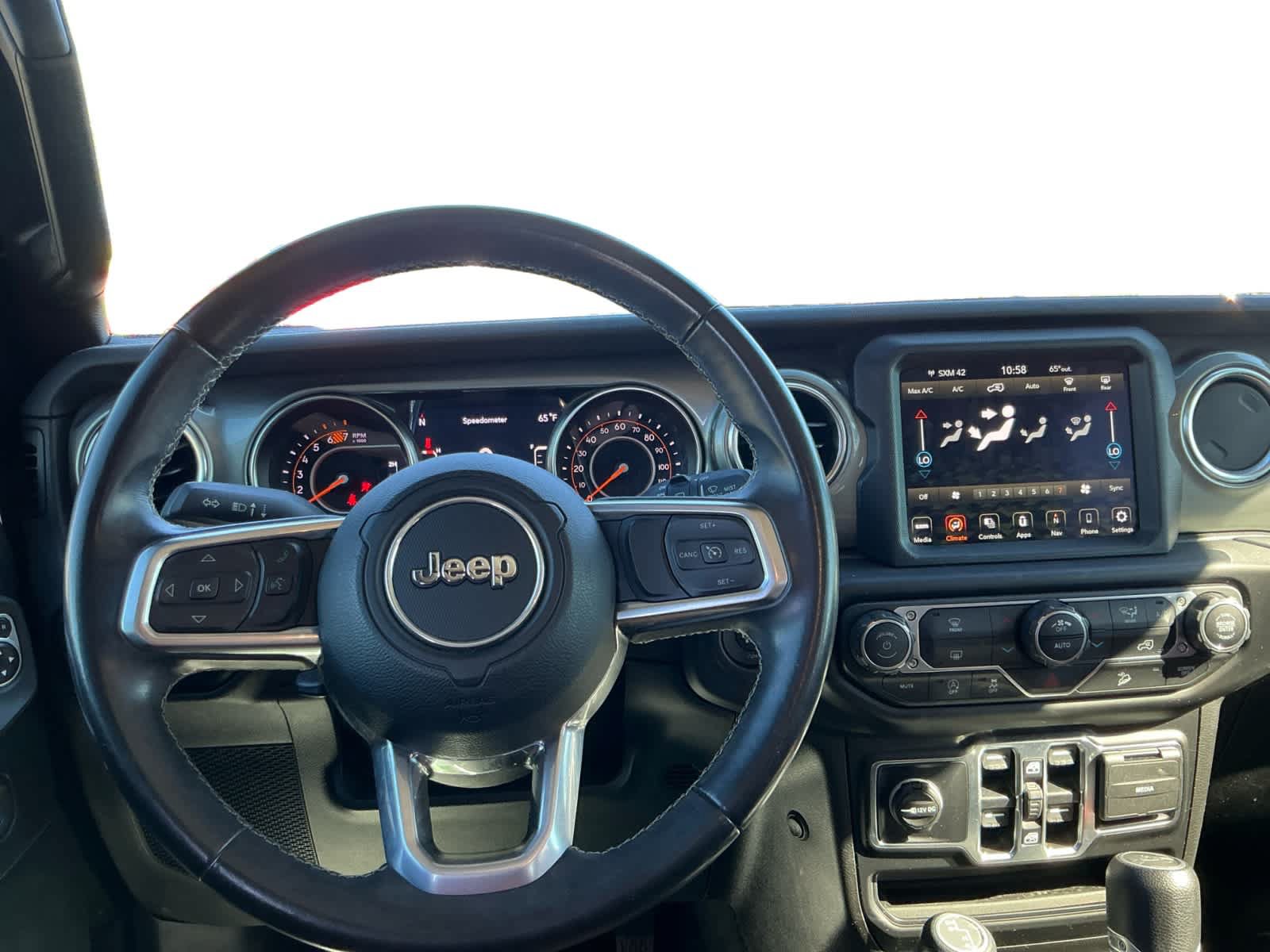 Used 2019 Jeep Wrangler Unlimited Sahara AWD/4WD image 10