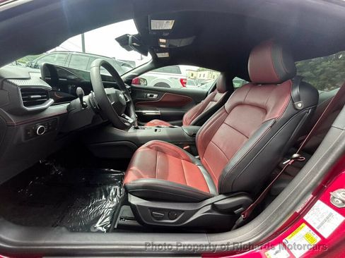 Used 2025 Ford Mustang GT Premium RWD image 12