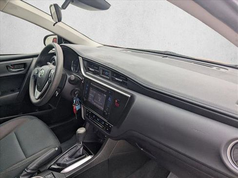 Used 2019 Toyota Corolla LE FWD image 15