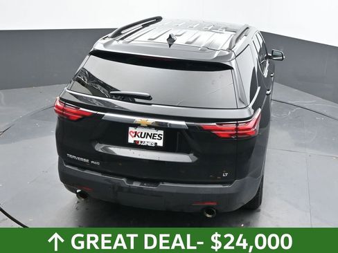 Used 2023 Chevrolet Traverse LT image 40