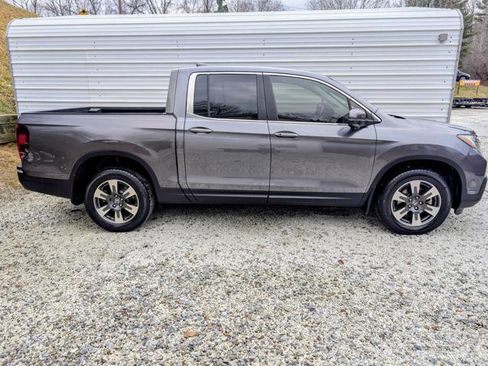 Used 2017 Honda Ridgeline RTL-T image 2