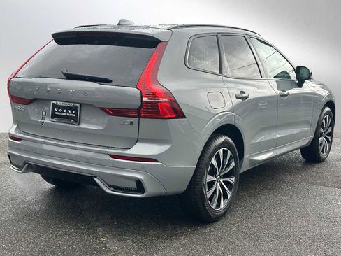 Used 2025 Volvo XC60 B5 Core w/ Protection Package Premier image 5