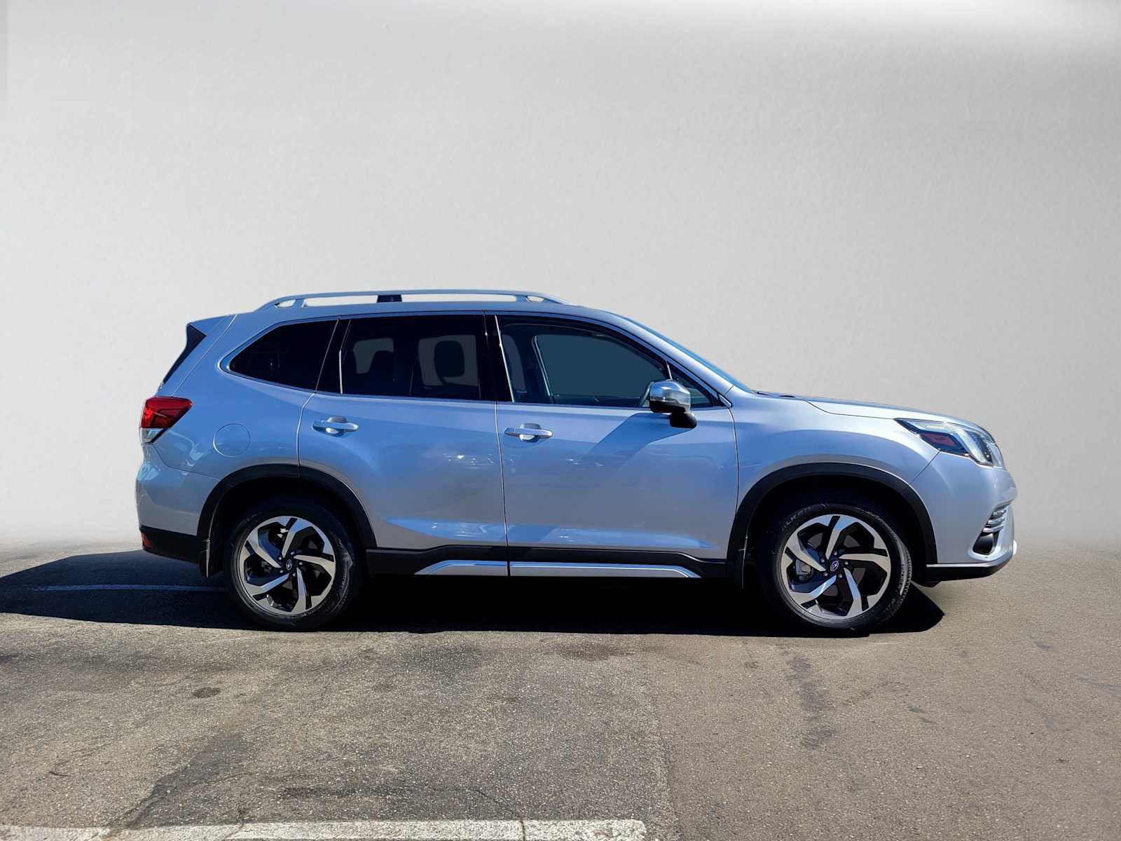 Certified 2023 Subaru Forester Touring w/ Popular Package #2 AWD/4WD image 2