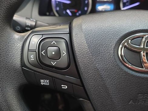 Used 2016 Toyota Camry LE image 16