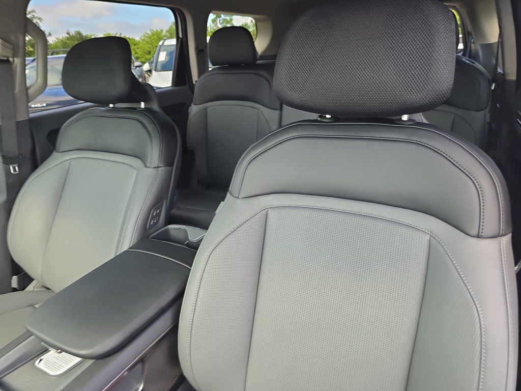 New 2026 Kia EV9 Light RWD image 23